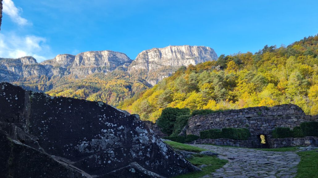 Wanderung Burgenweg Eppan: Burg Hocheppan