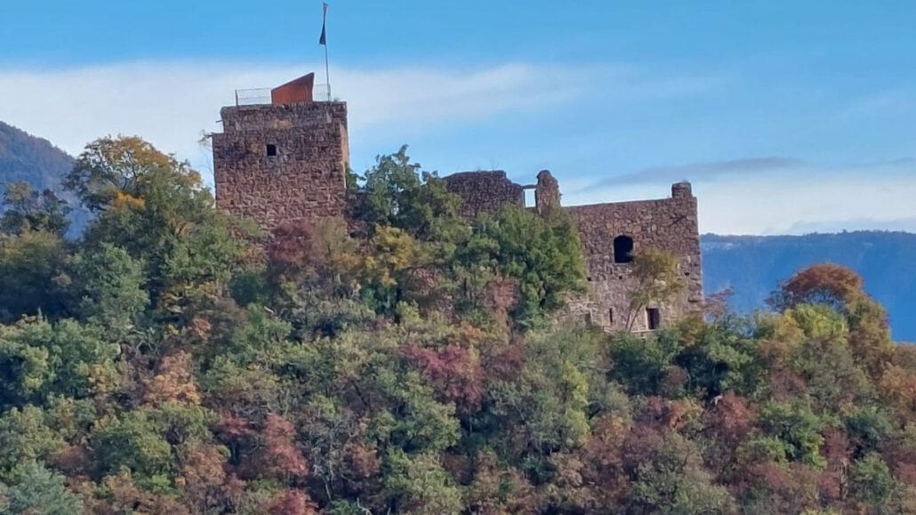 Wanderung Burgenweg Eppan: Schloss Boymont