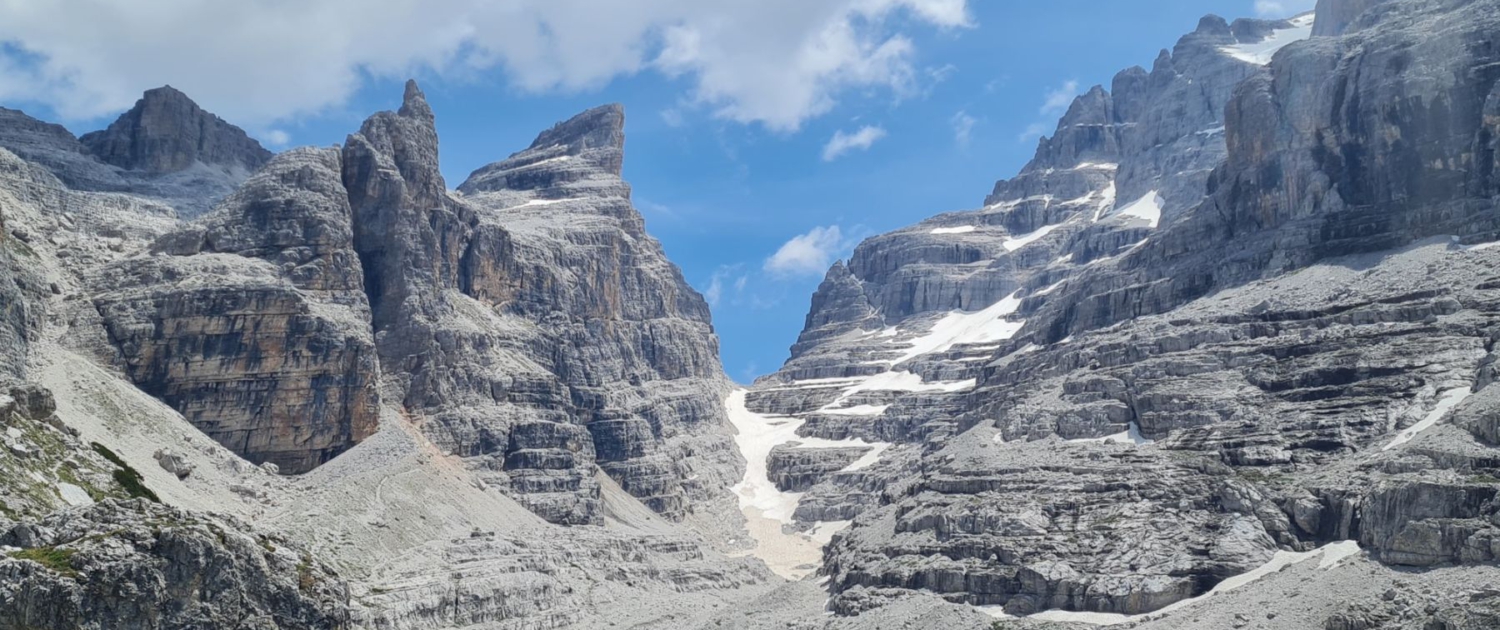 Wanderung in der Brenta - Blick auf Bocca del Tuckett und Cima Sella