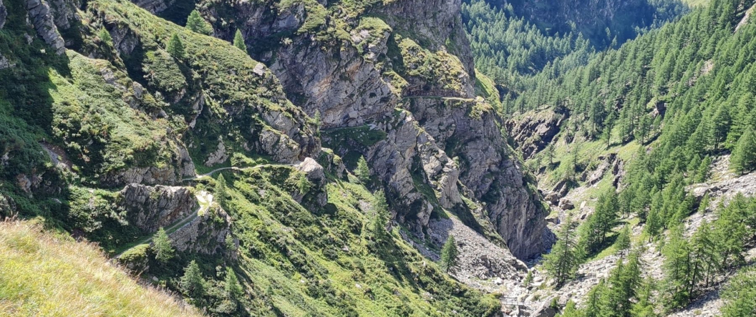 Via Spluga - Etappe 3: Abstieg über die Cardinello Schlucht