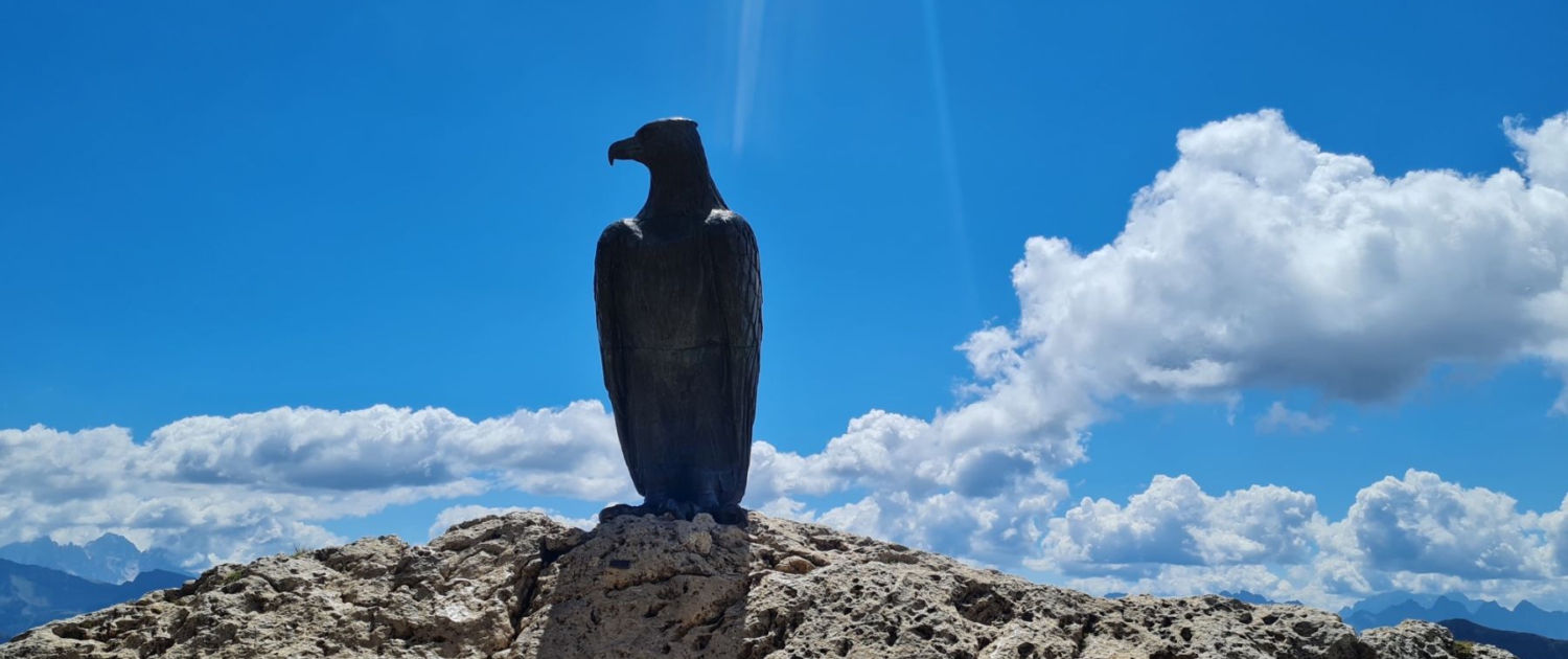 Wanderung im Rosengarten - Cristomannos Denkmal